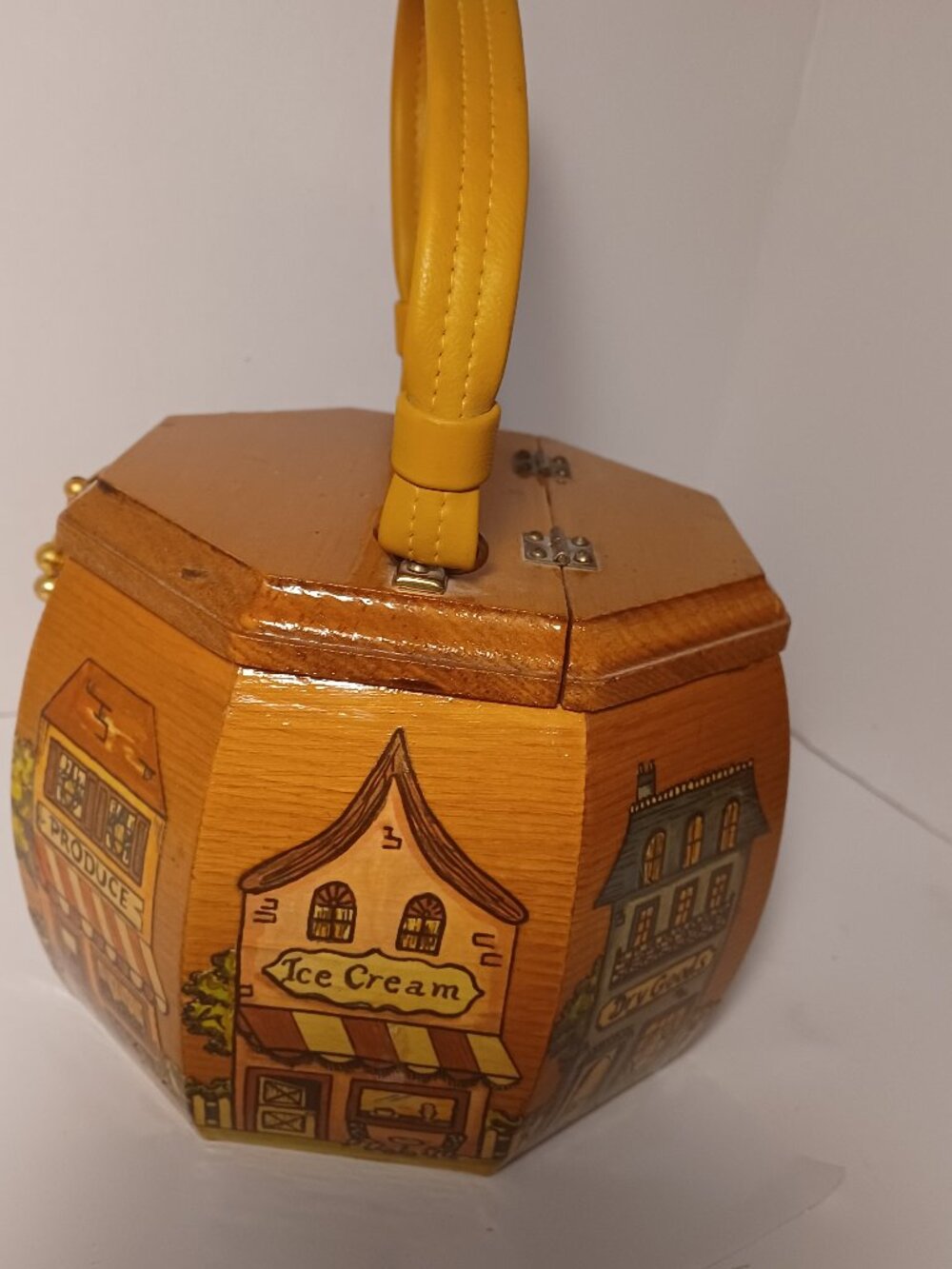 ***BLOW OUT SALE****Beautiful Wood Box Purse with Decoupage and Leather Handle - Picture 9 of 15